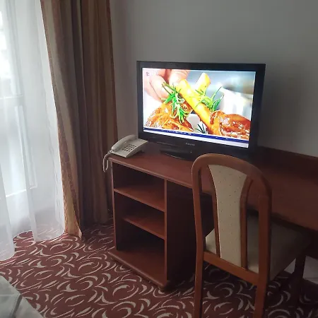ニヴィー ホテル 3*