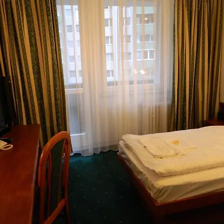 Nivy Hotel